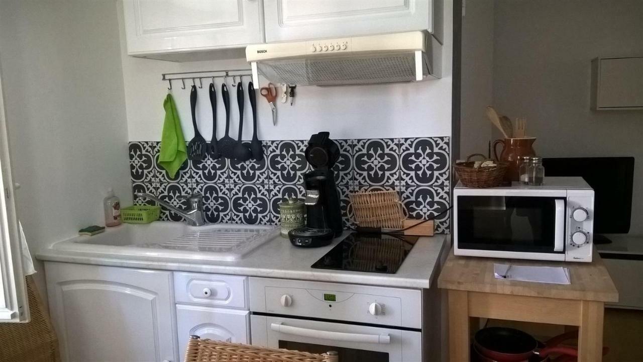 Les Cadets Guest House La Bouilladisse Екстериор снимка